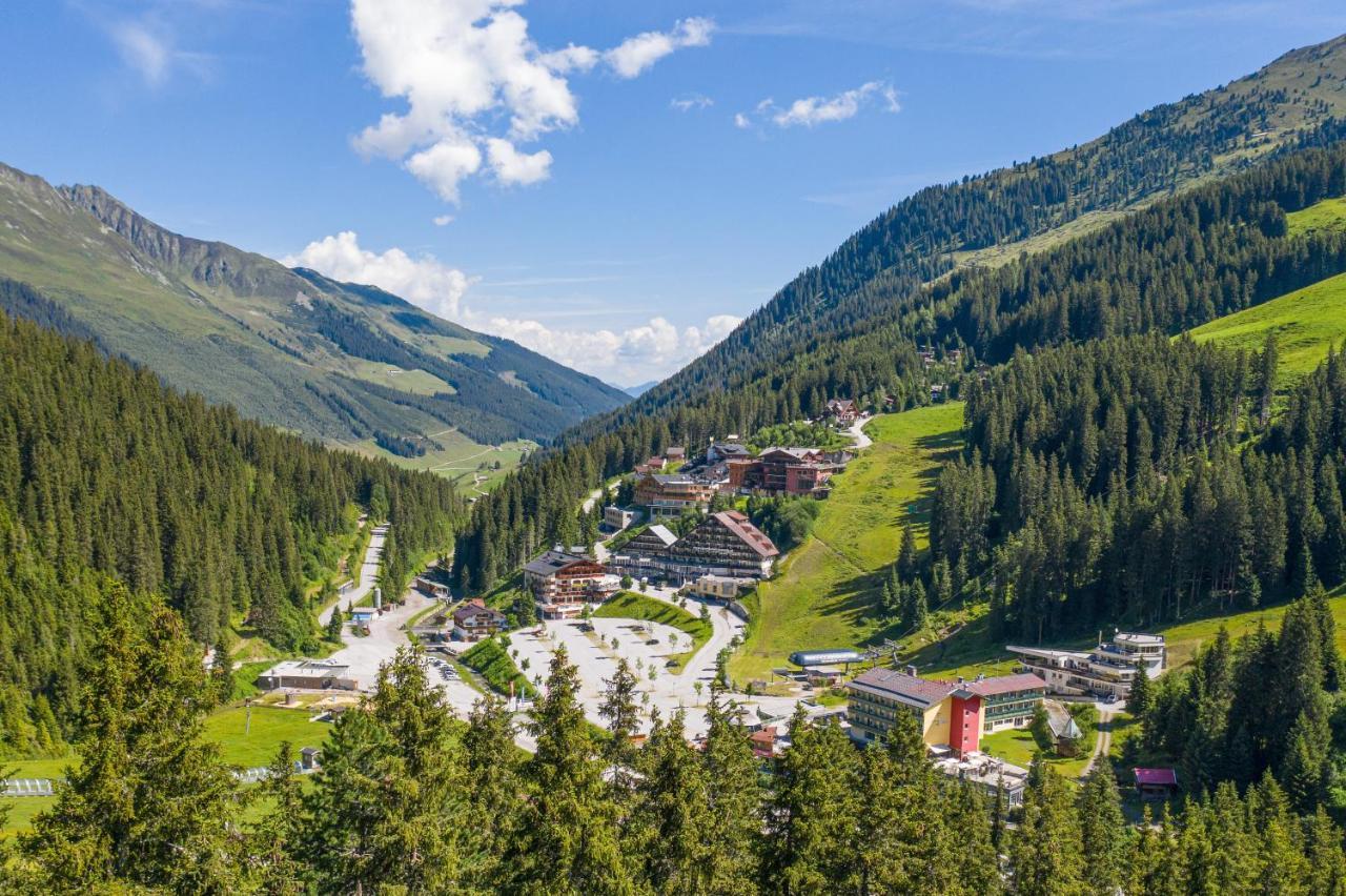 Hotel Almhof Hochfugen Esterno foto